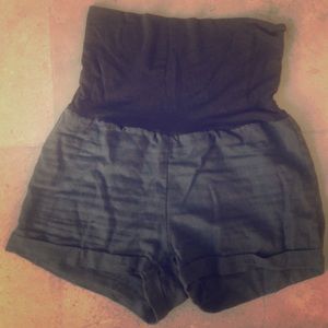 Pink blush maternity linen shorts